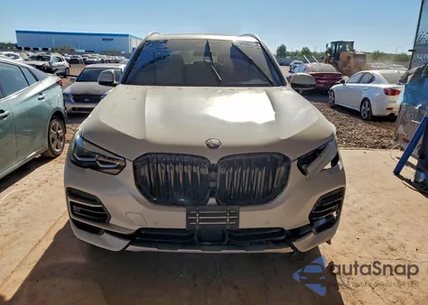 2022 BMW X5 xDrive40I z USA, uszkodzony, nr VIN 5UXCR6C08N9N16349